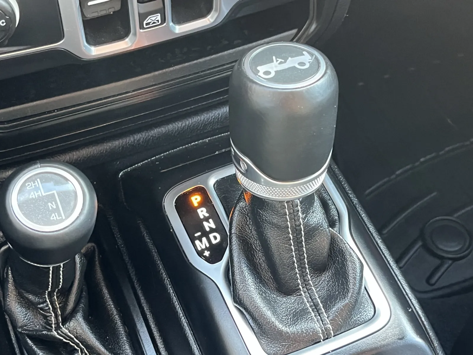 Jeep Wrangler photo 21