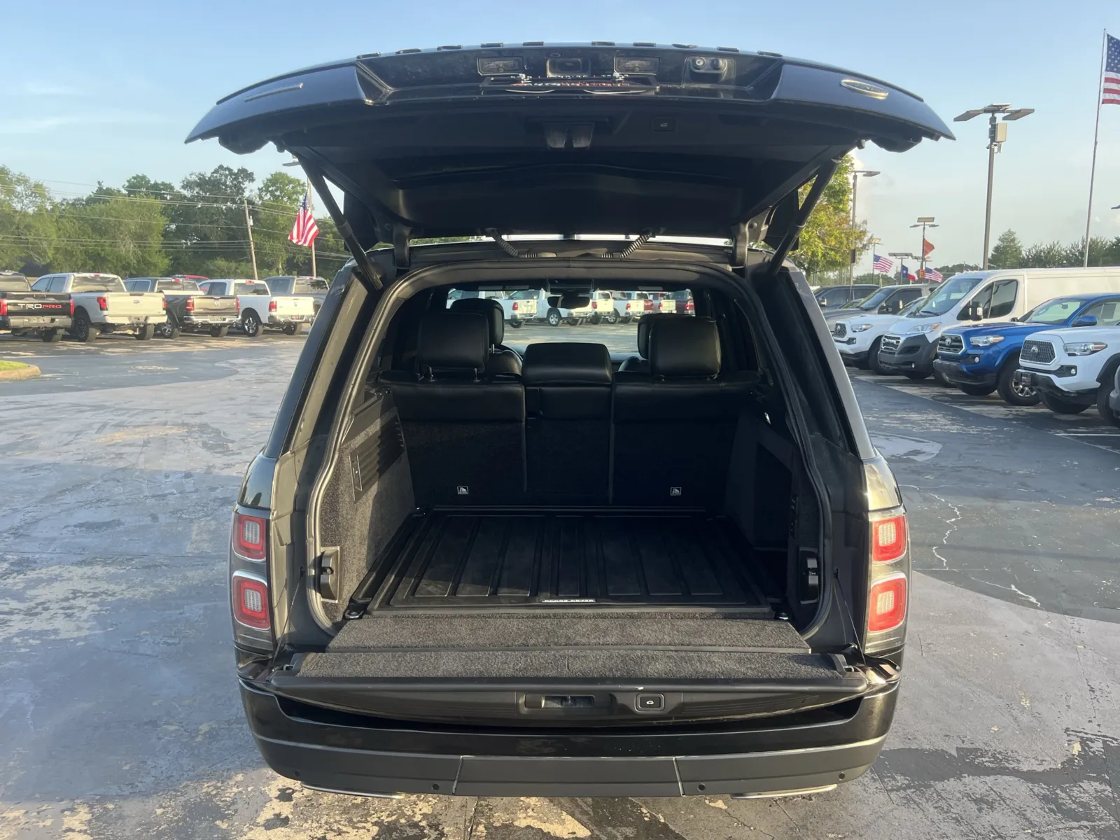 Land Rover Range Rover photo 12