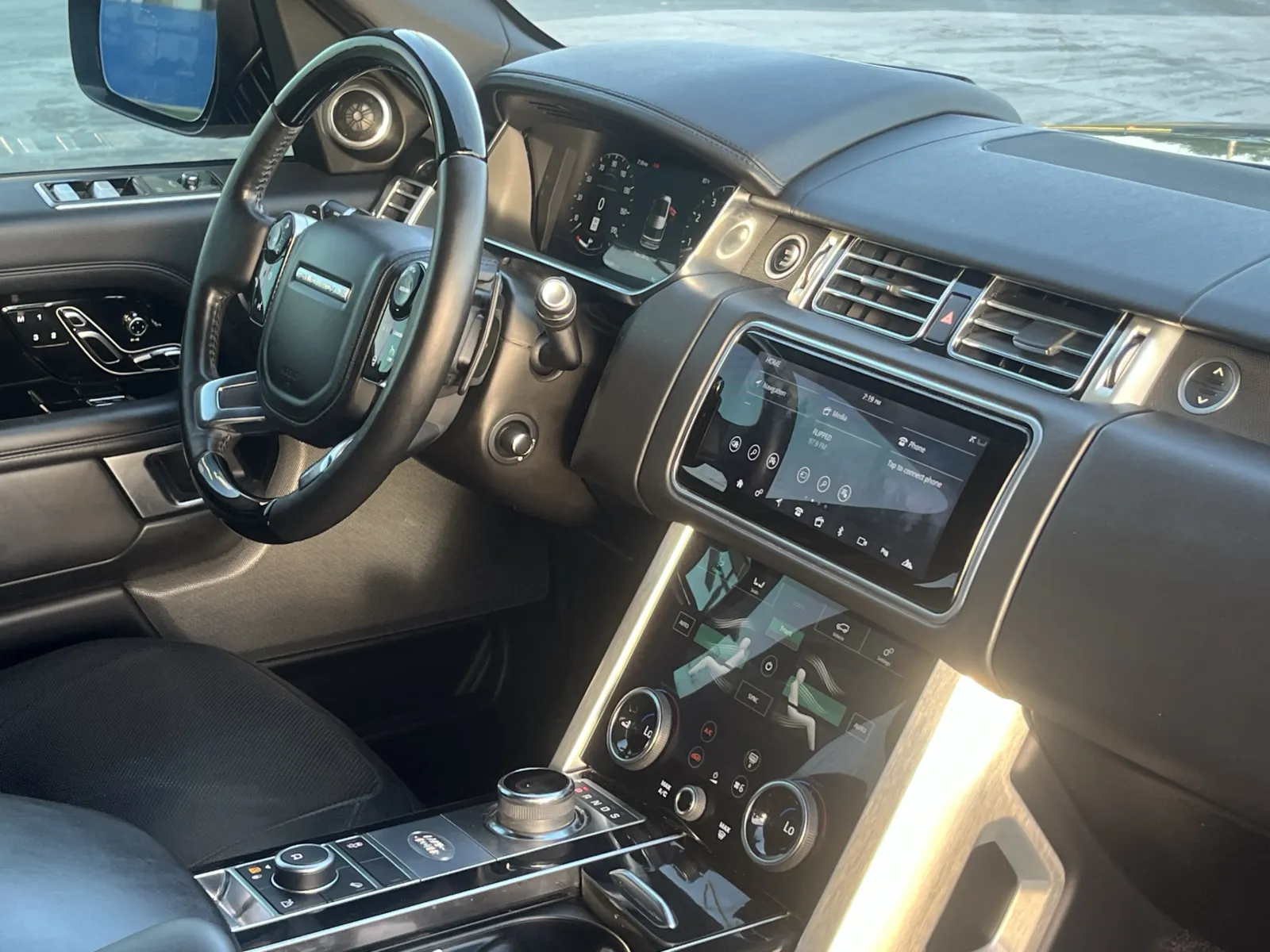 Land Rover Range Rover photo 16