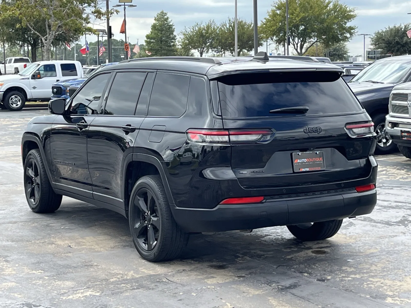 Jeep Grand Cherokee L photo 11
