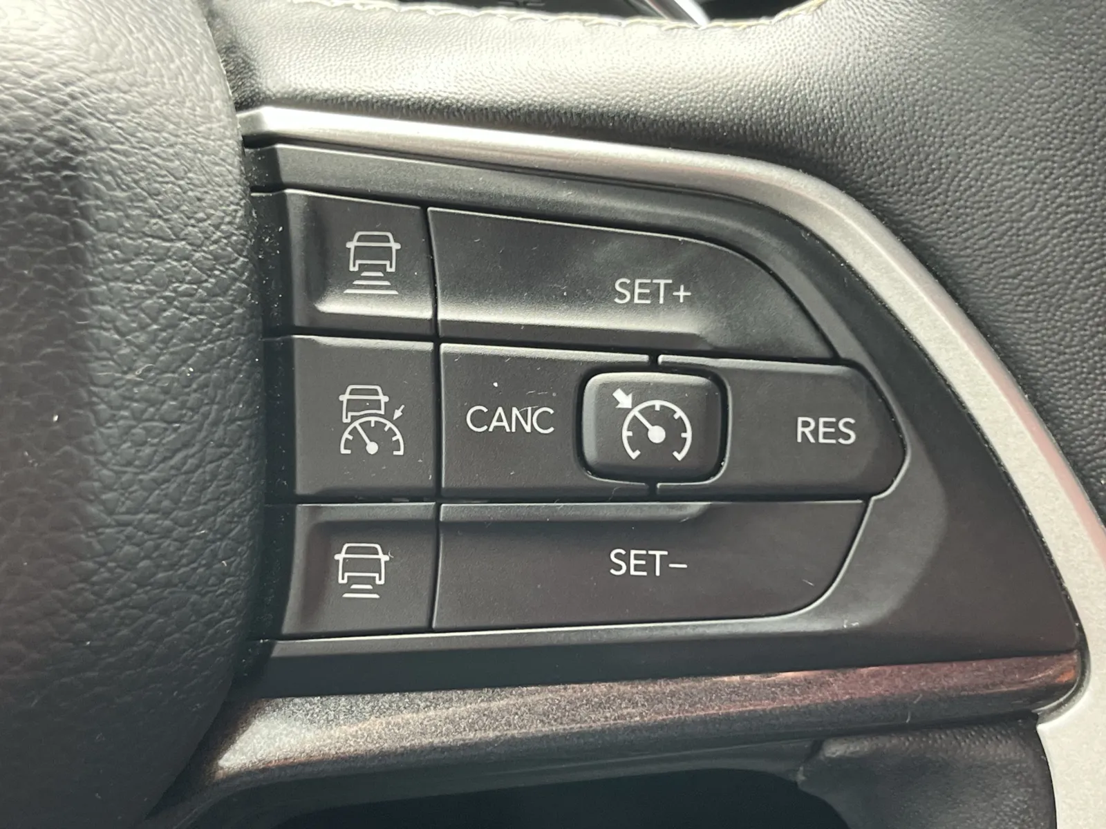 Jeep Grand Cherokee L photo 19
