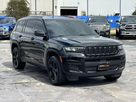 Another view of 2022 Jeep Grand Cherokee L Altitude for sale in Alvin, TX at Auto Boutique Texas