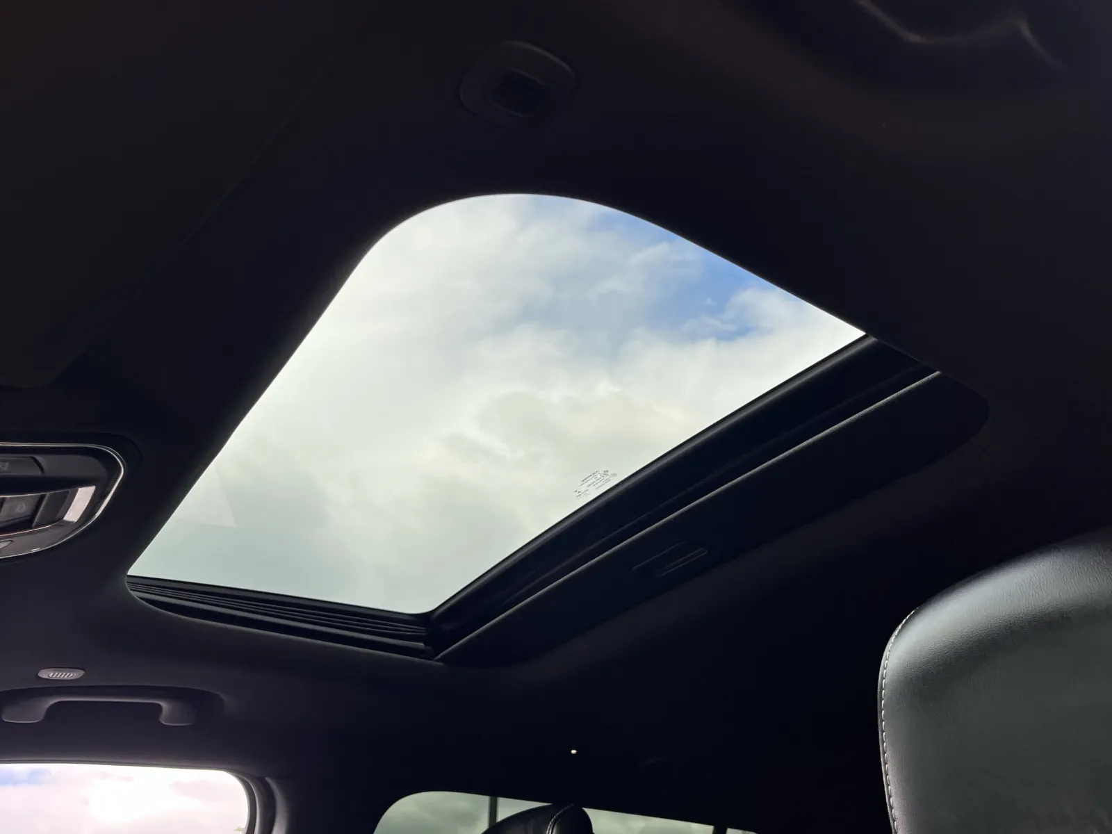 Jeep Grand Cherokee L photo 8