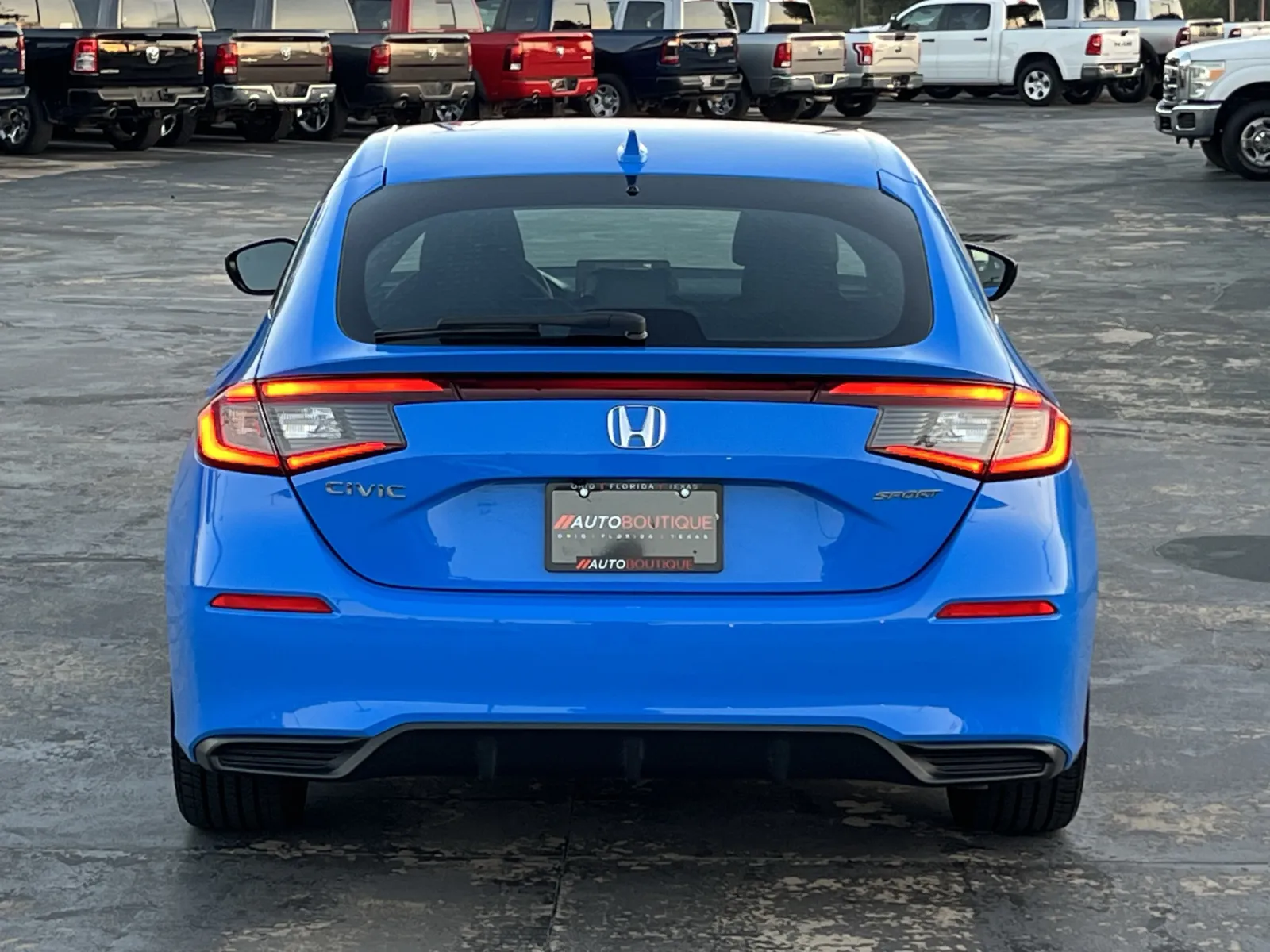 Honda Civic photo 8