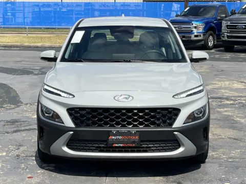 More photos of 2022 Hyundai Kona SE at Auto Boutique Texas, TX