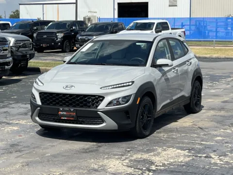 Photos of 2022 Hyundai Kona SE for sale in Alvin, TX at Auto Boutique Texas
