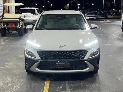 More photos of 2022 Hyundai Kona SE at Auto Boutique Texas, TX