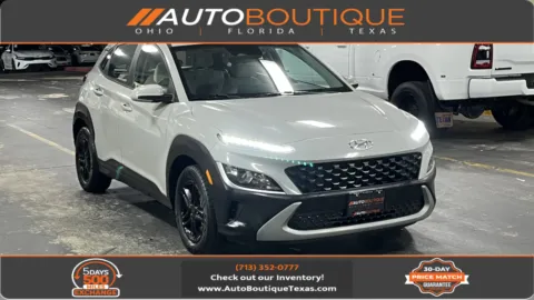 Silver 2022 Hyundai Kona SE for sale in Alvin, TX