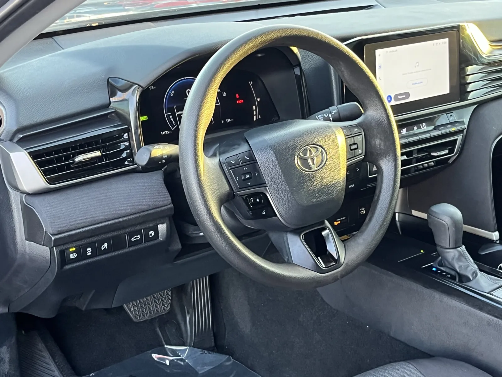 Toyota Camry photo 12