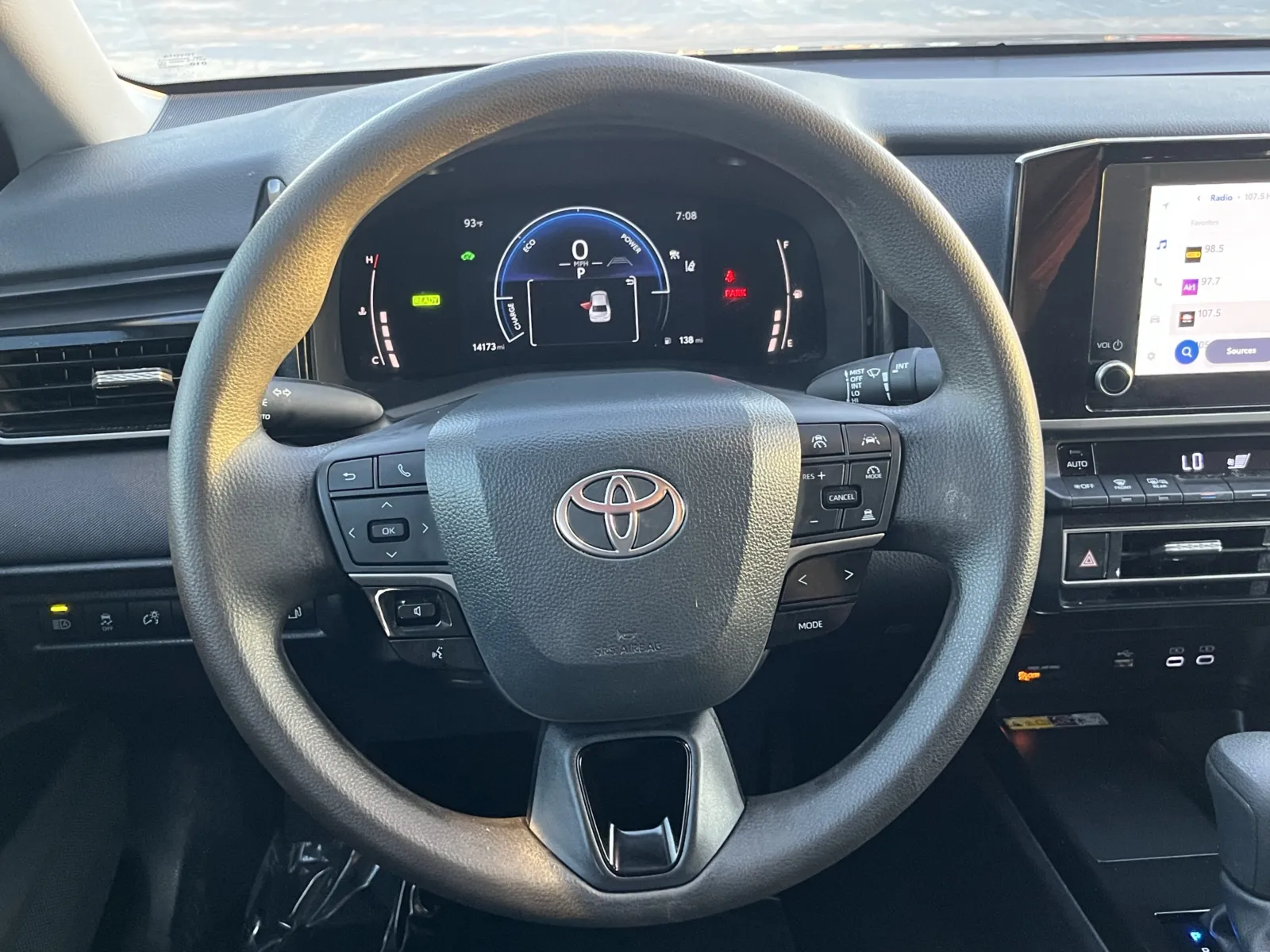 Toyota Camry photo 15