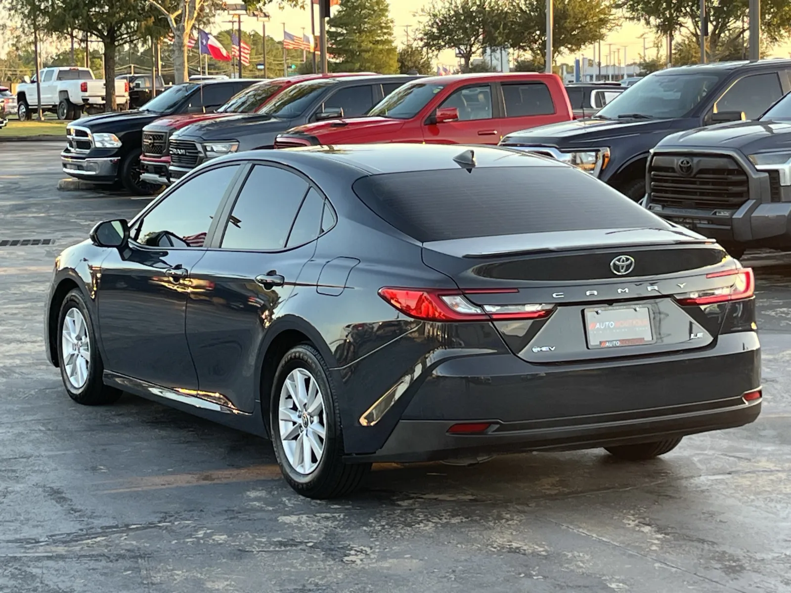 Toyota Camry photo 8