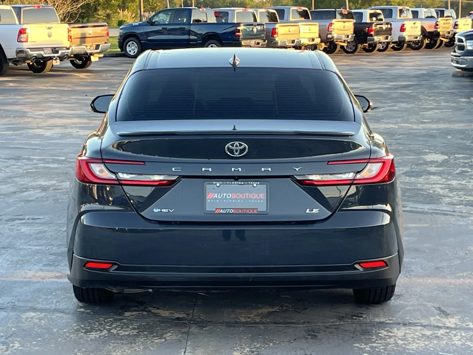 Toyota Camry photo 7