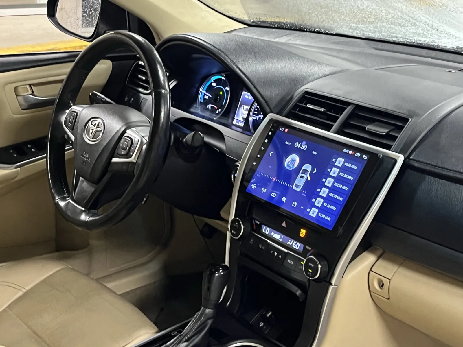 Toyota Camry photo 14