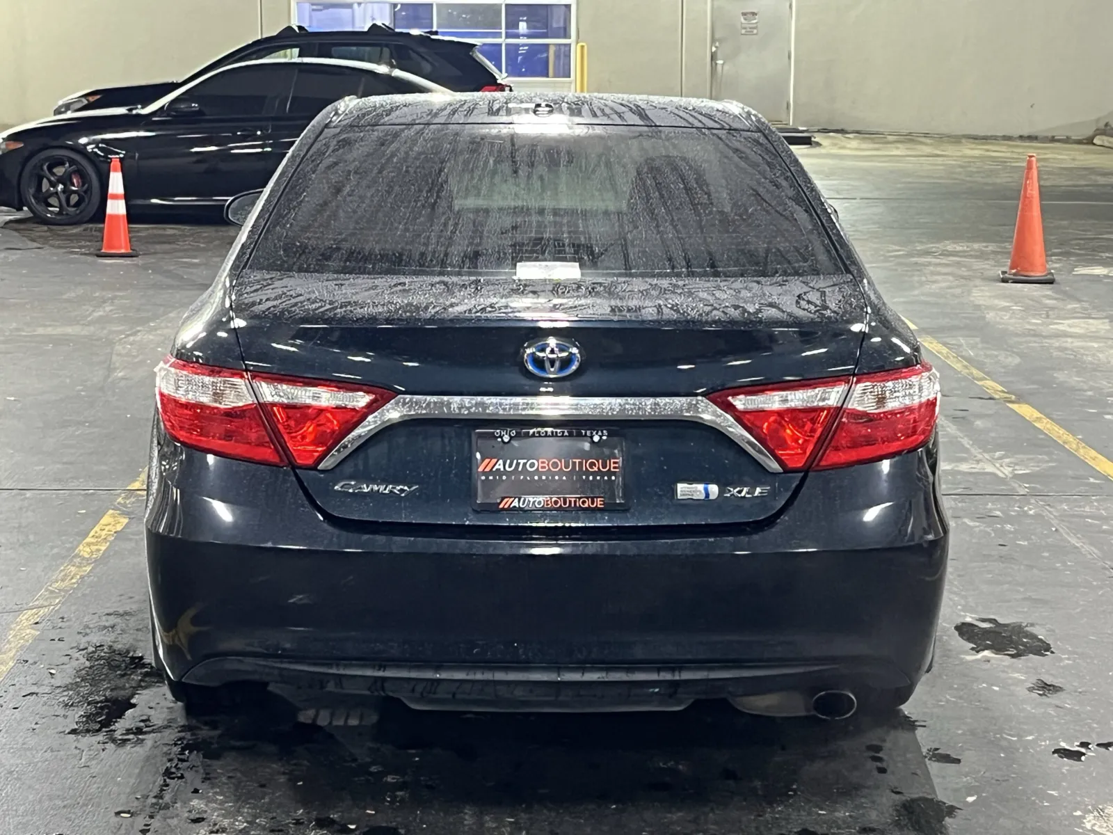 Toyota Camry photo 9