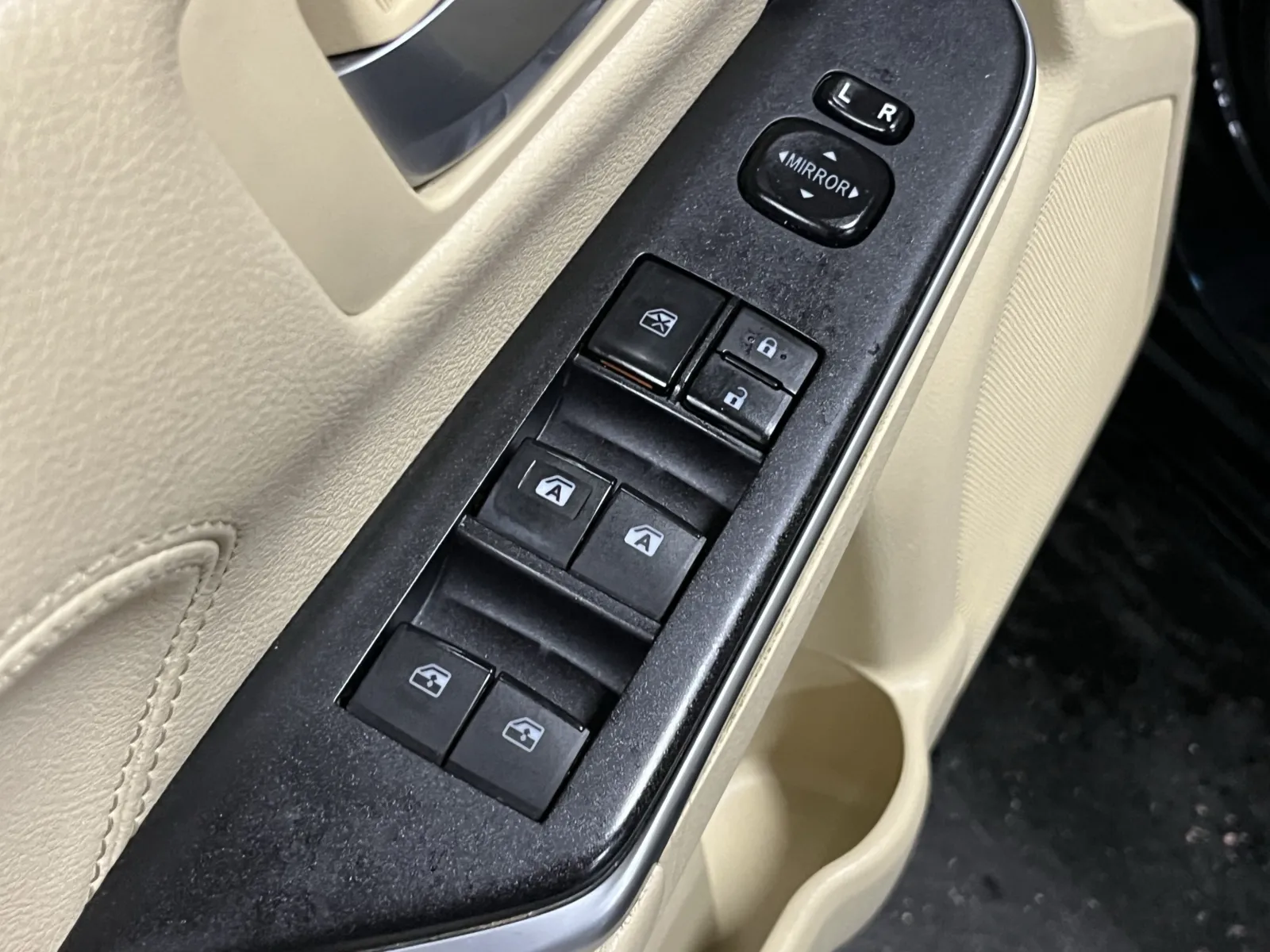 Toyota Camry photo 23