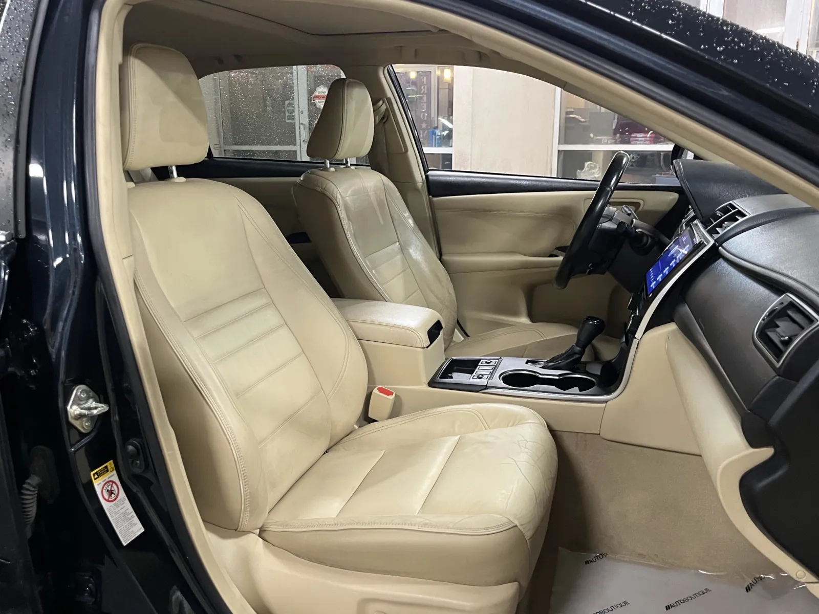 Toyota Camry photo 26