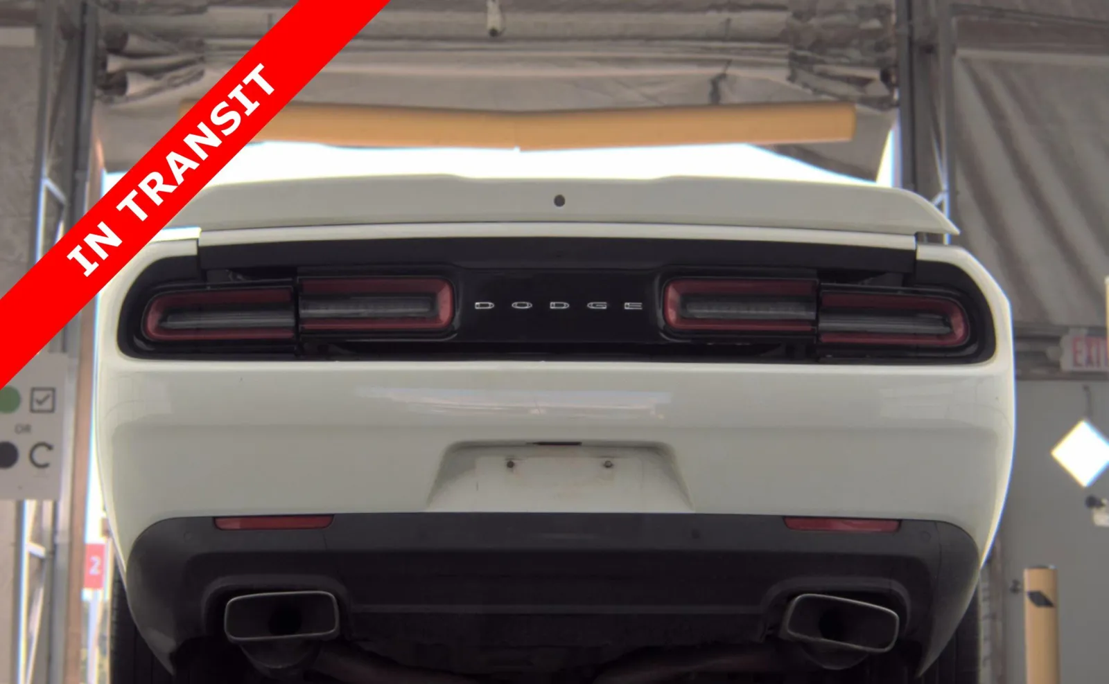 Dodge Challenger photo 3