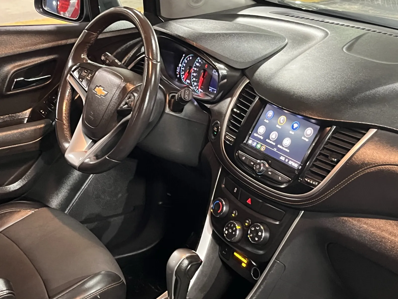 Chevrolet Trax photo 13