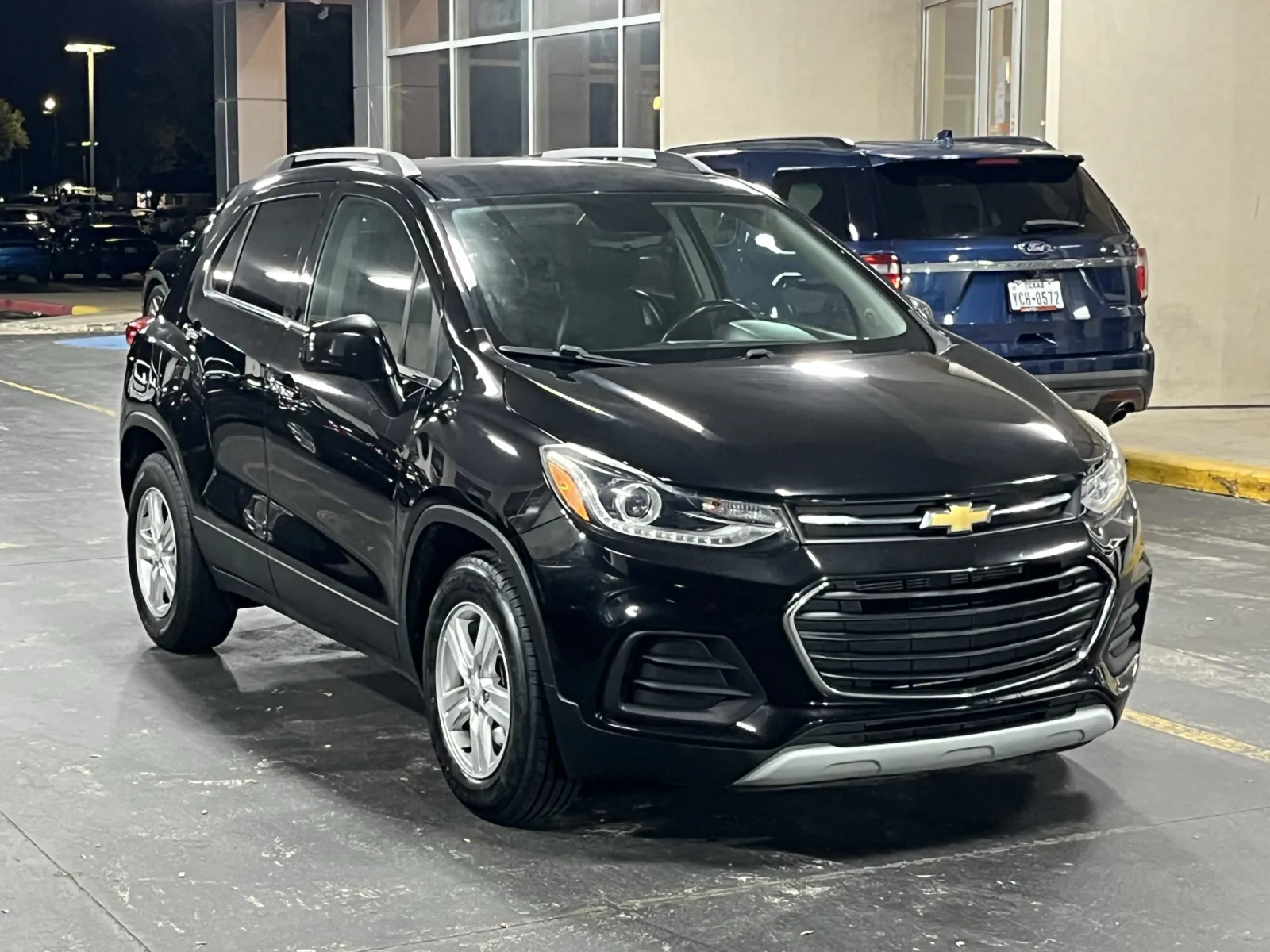 Chevrolet Trax photo 2
