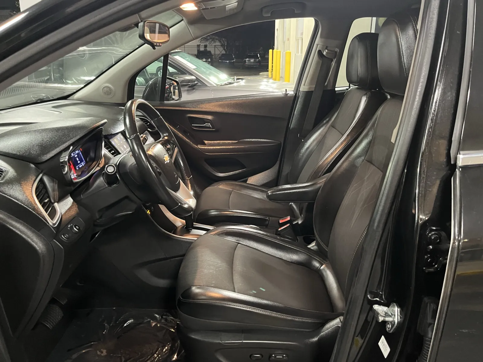 Chevrolet Trax photo 23