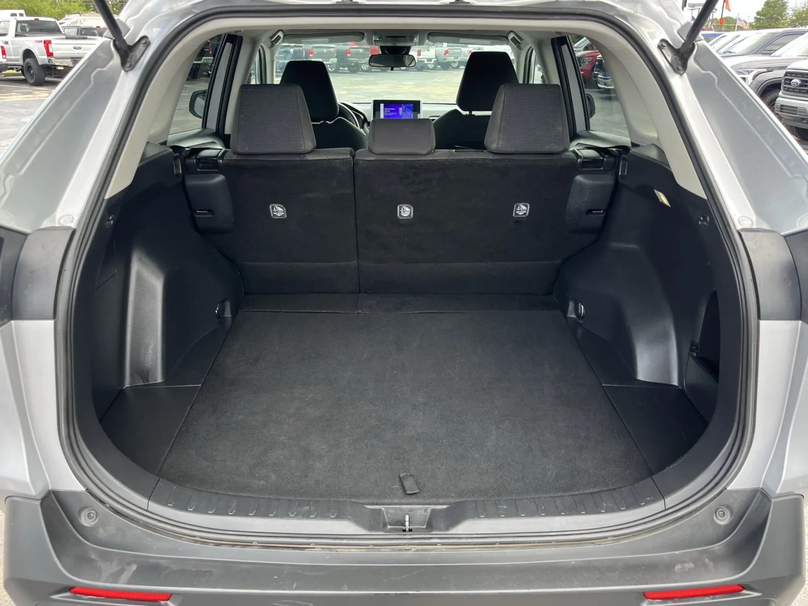 Toyota RAV4 photo 12