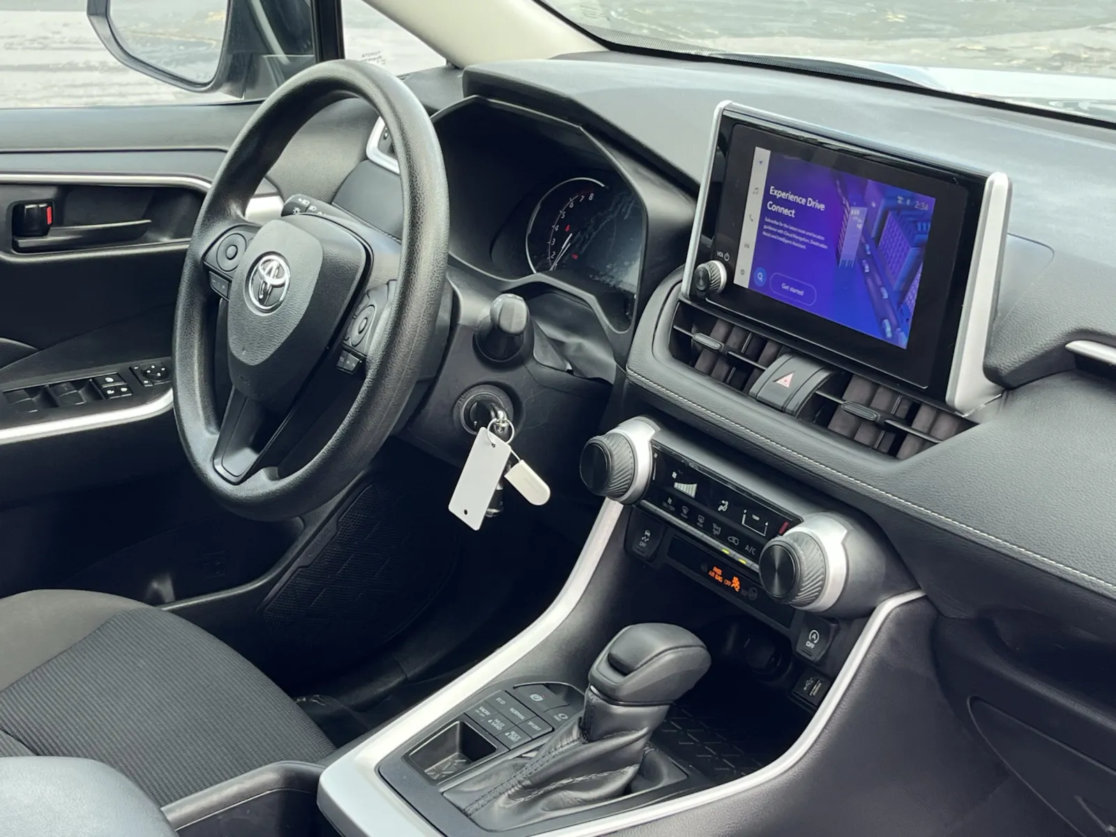 Toyota RAV4 photo 15