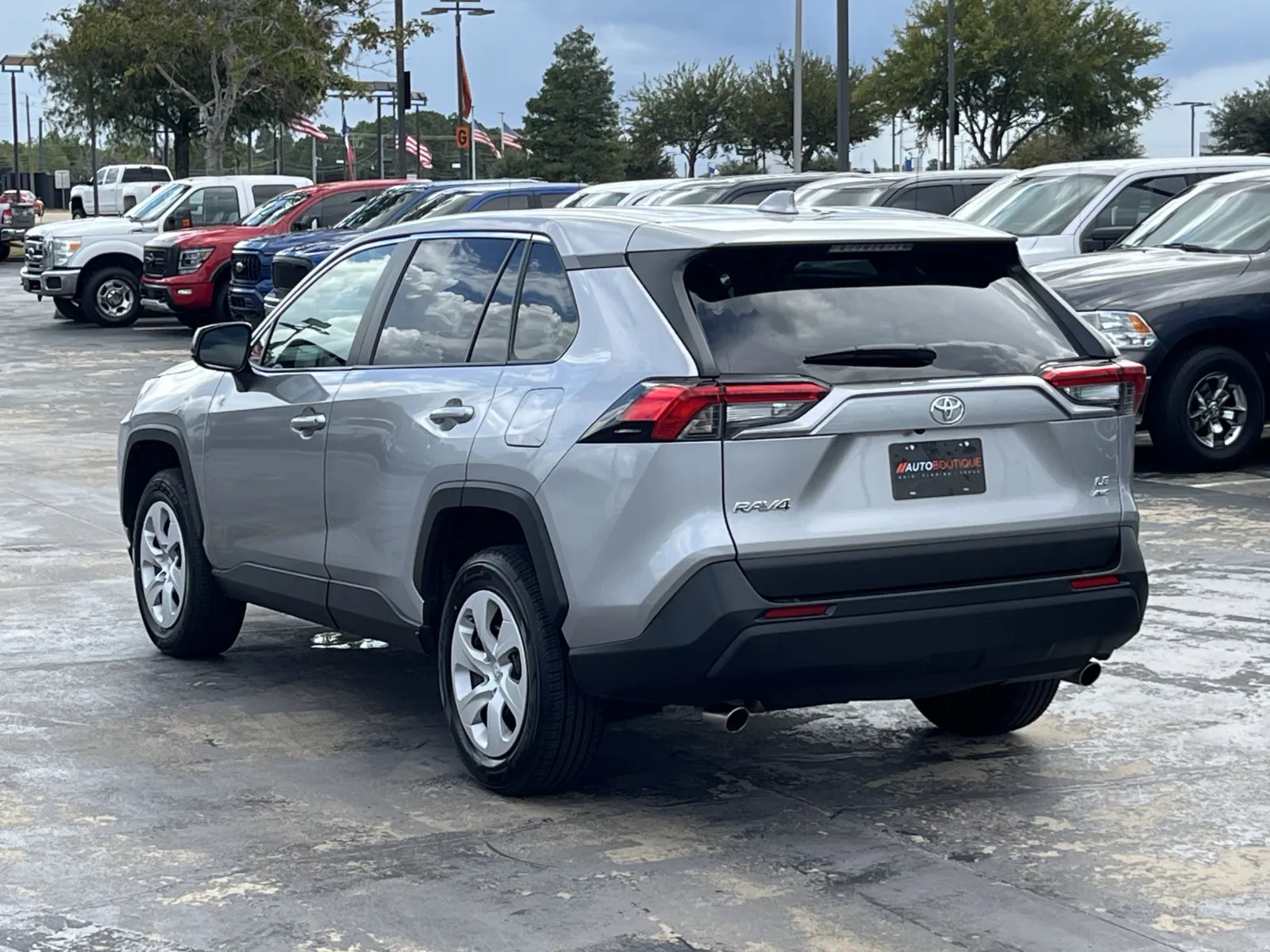 Toyota RAV4 photo 9