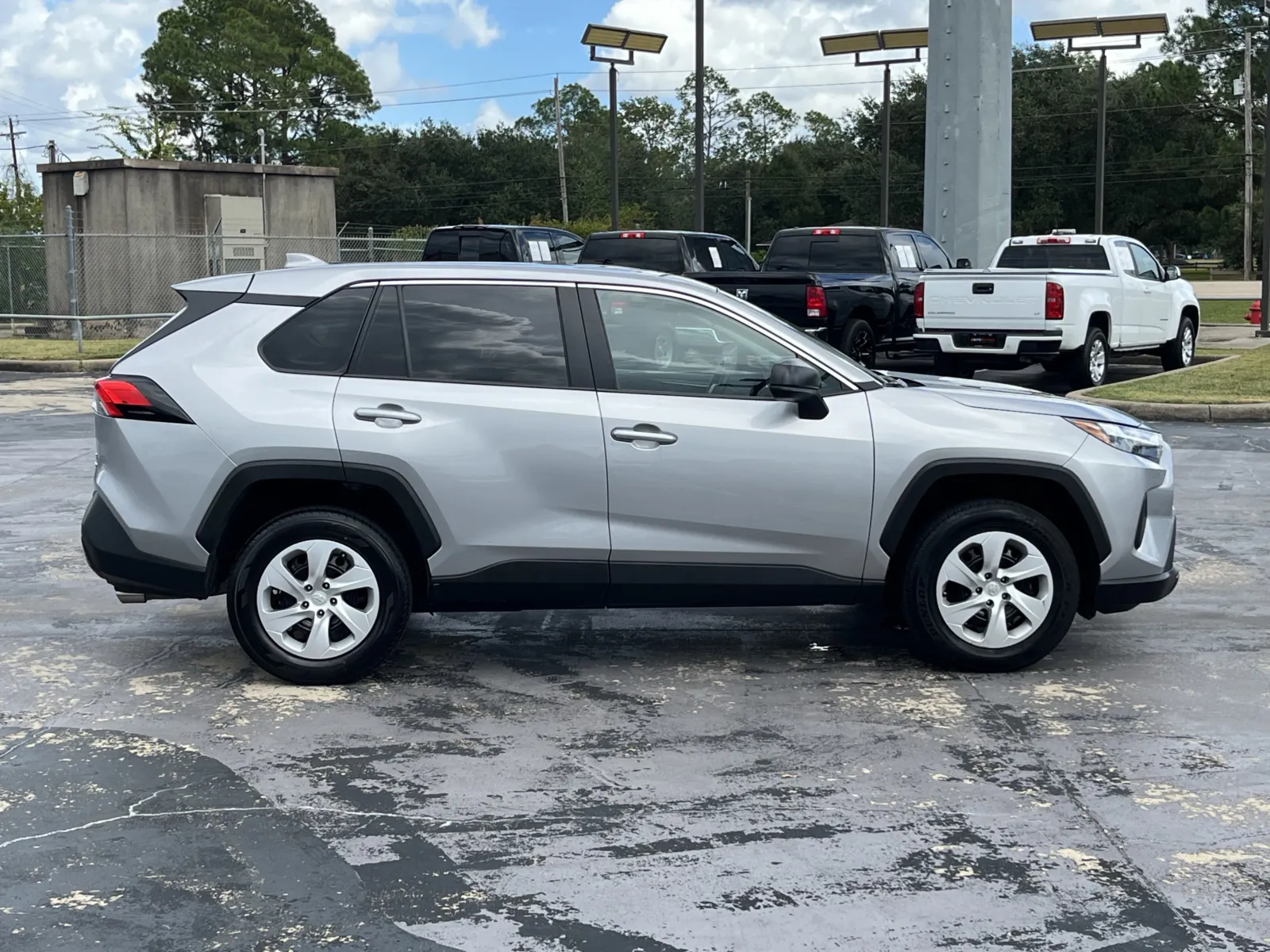 Toyota RAV4 photo 10