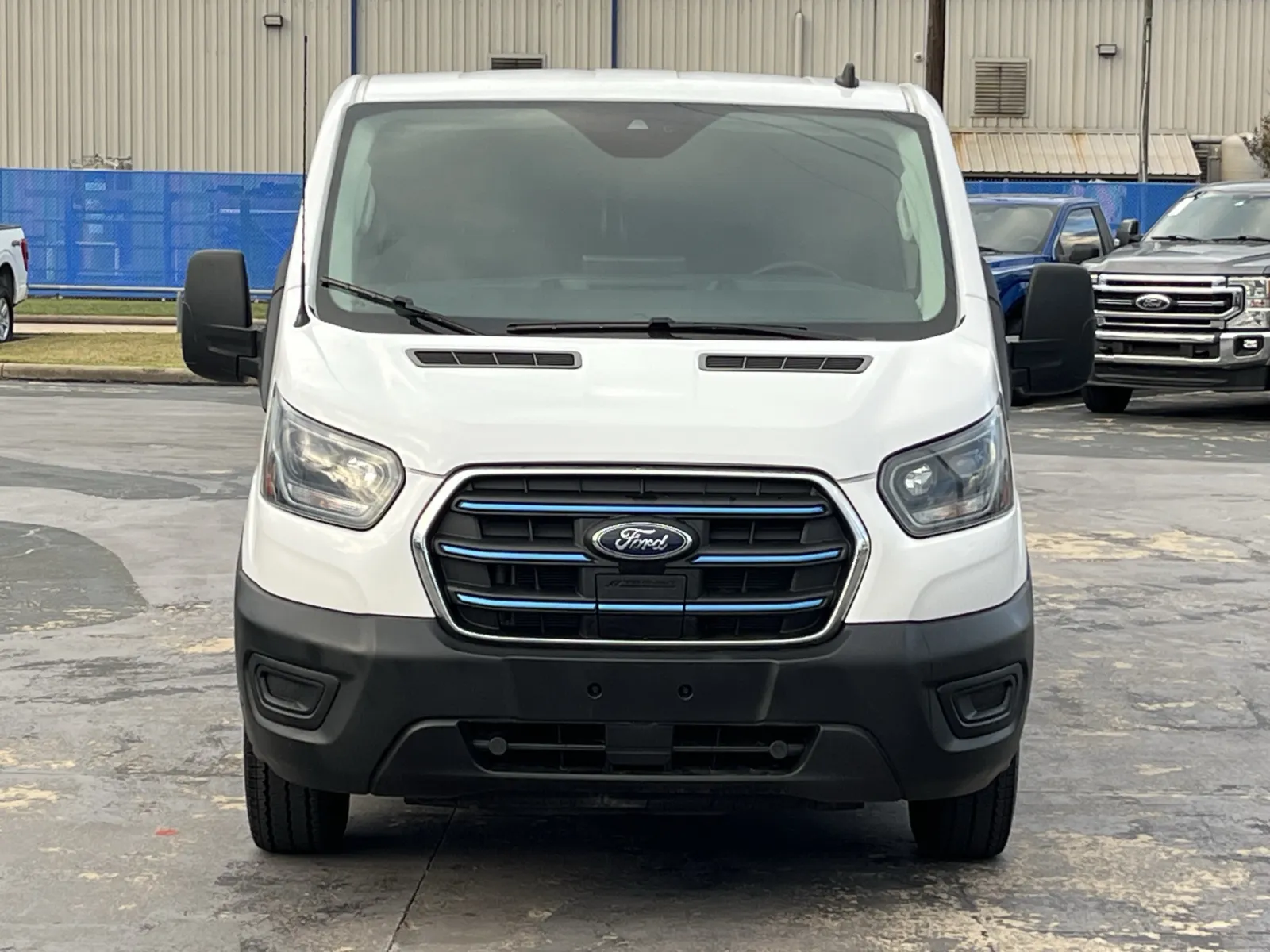 Ford E-Transit Cargo Van photo 4