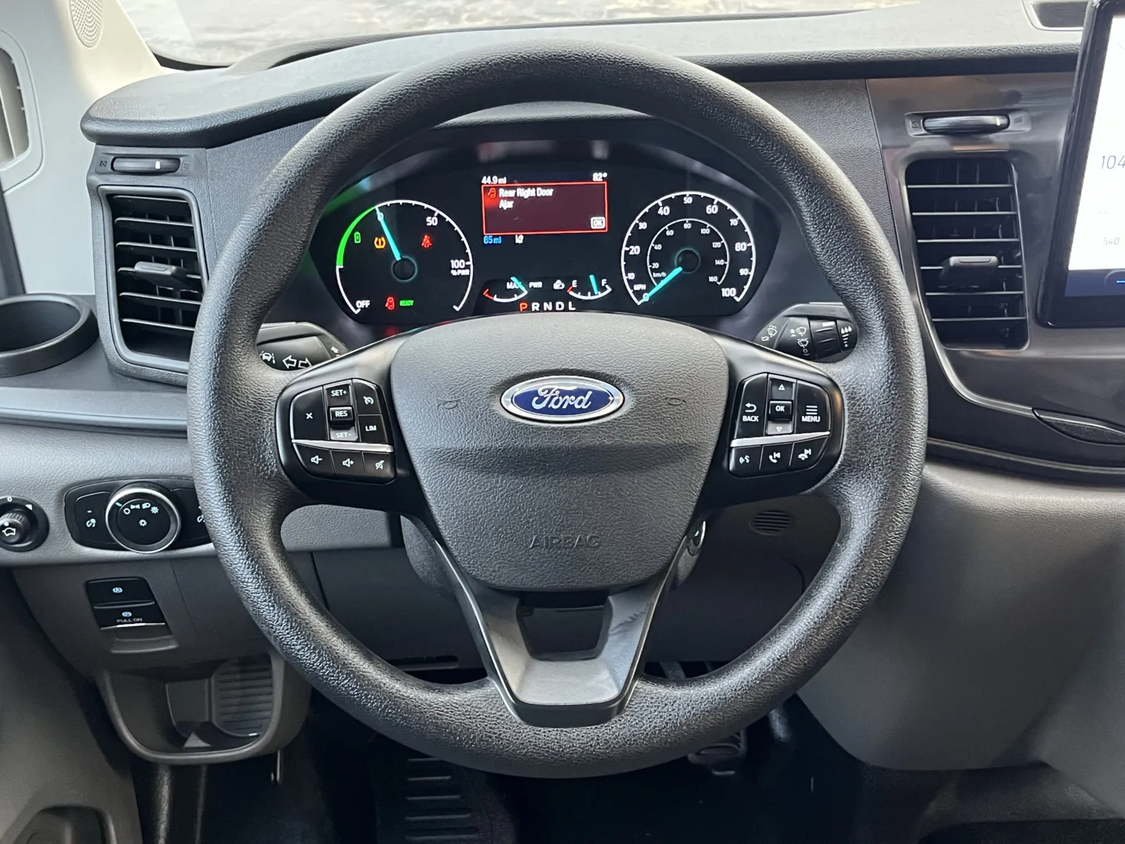 Ford E-Transit Cargo Van photo 17