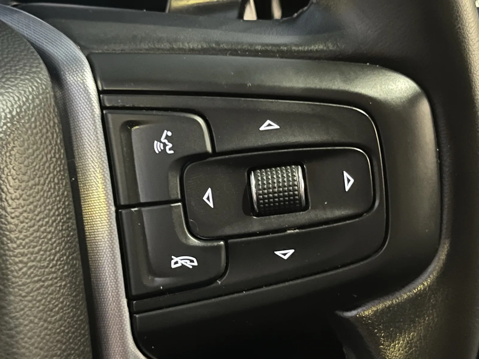 GMC Sierra photo 17