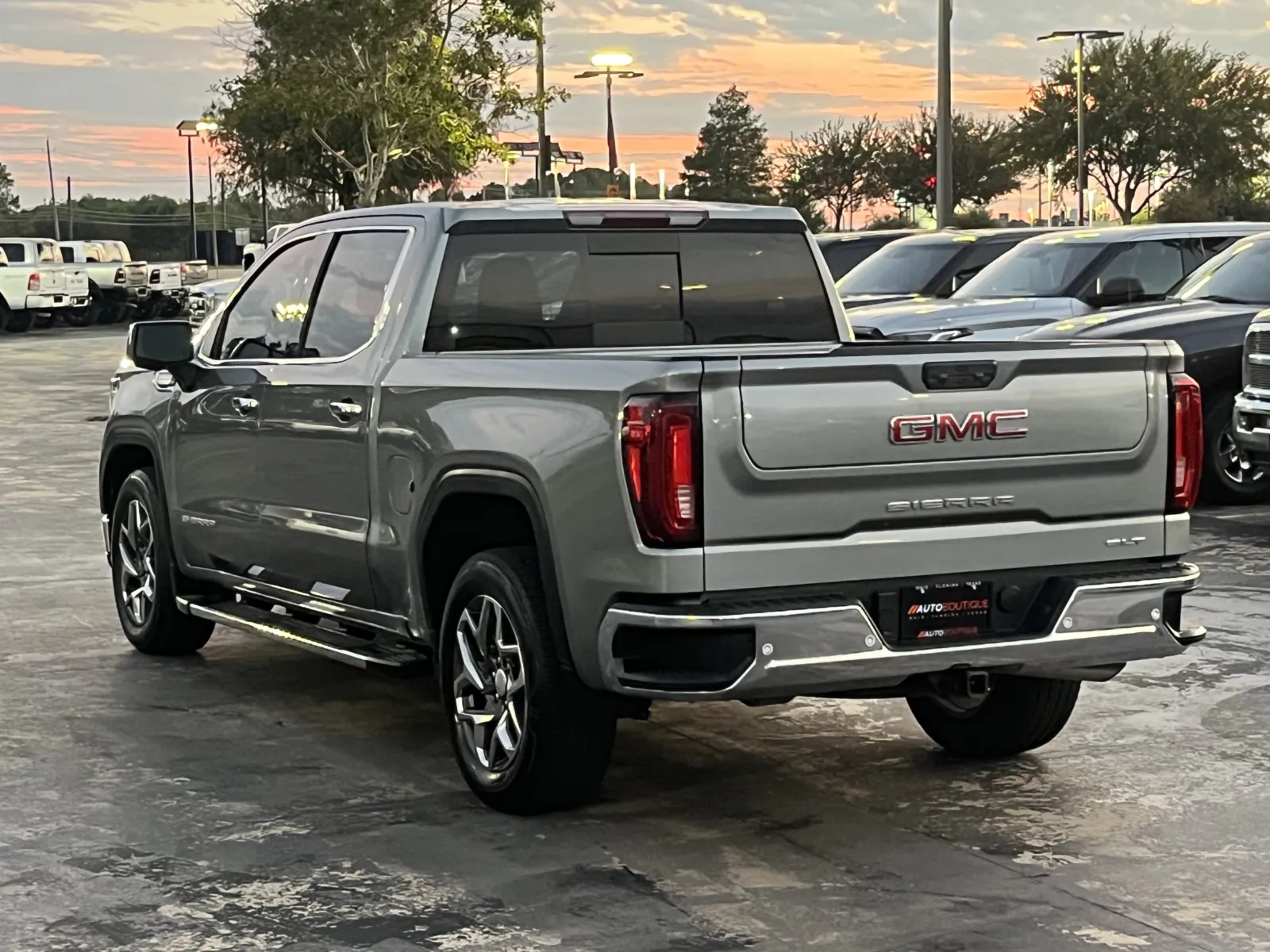 GMC Sierra photo 9