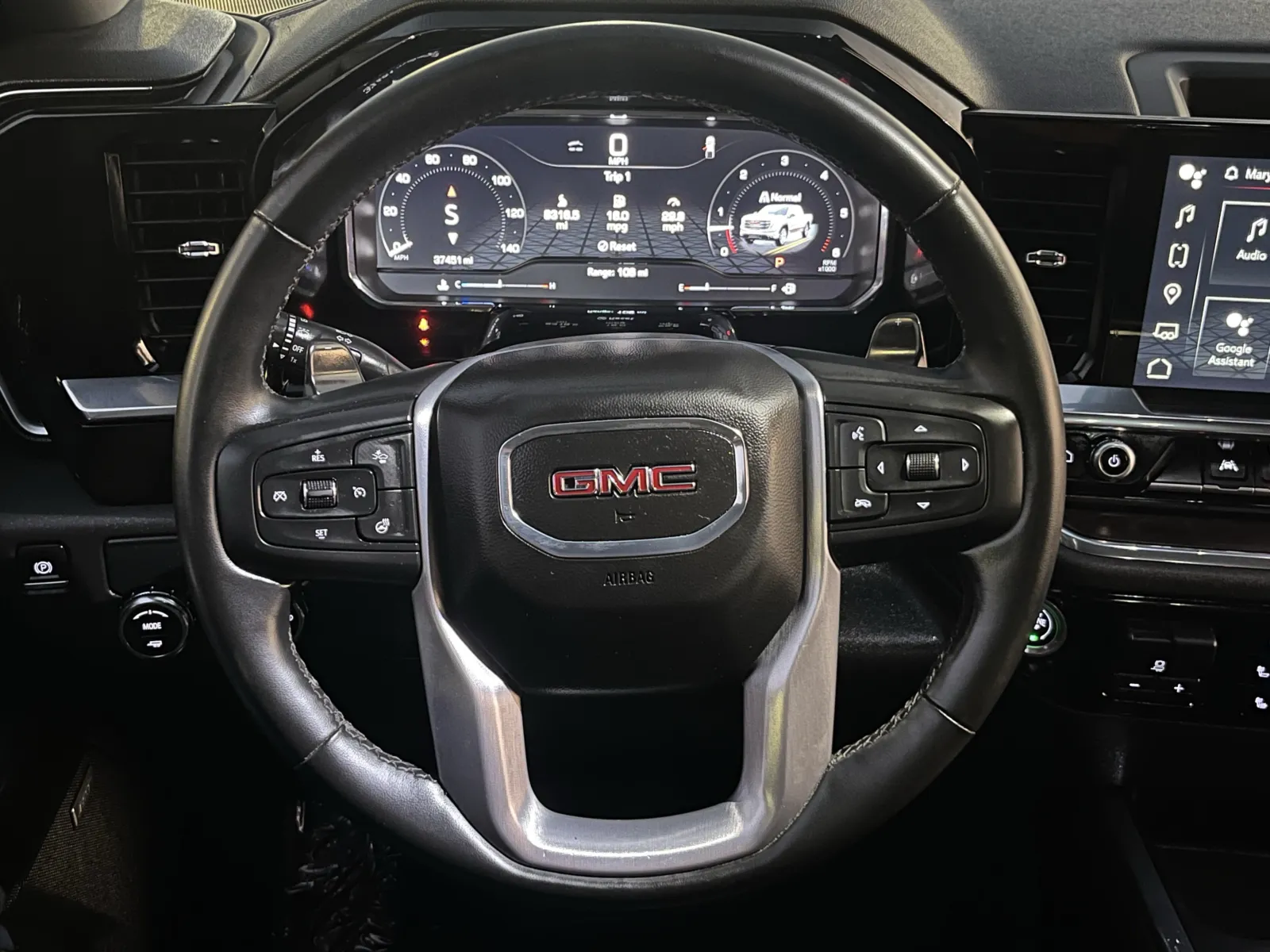 GMC Sierra photo 15
