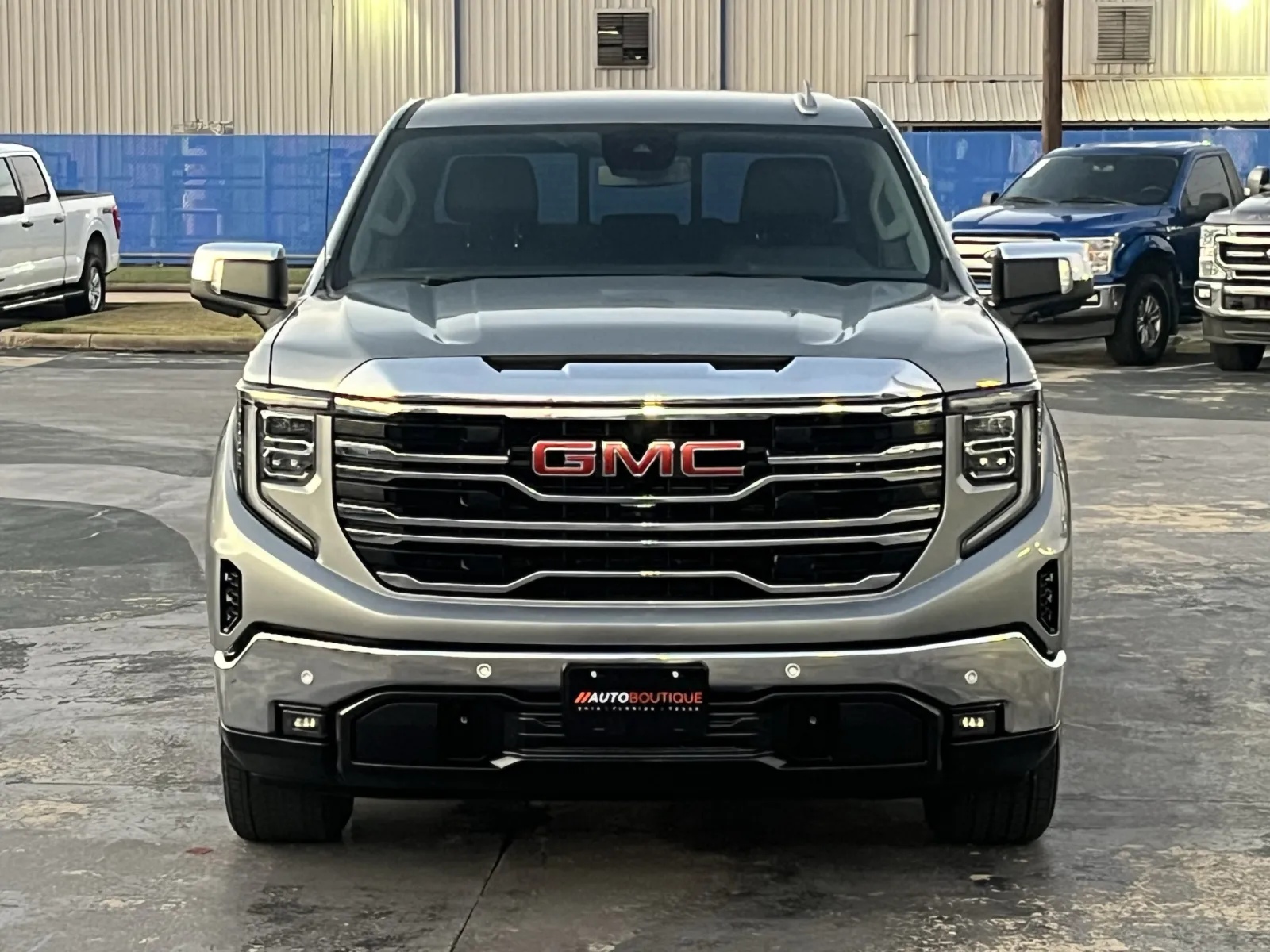 GMC Sierra photo 4
