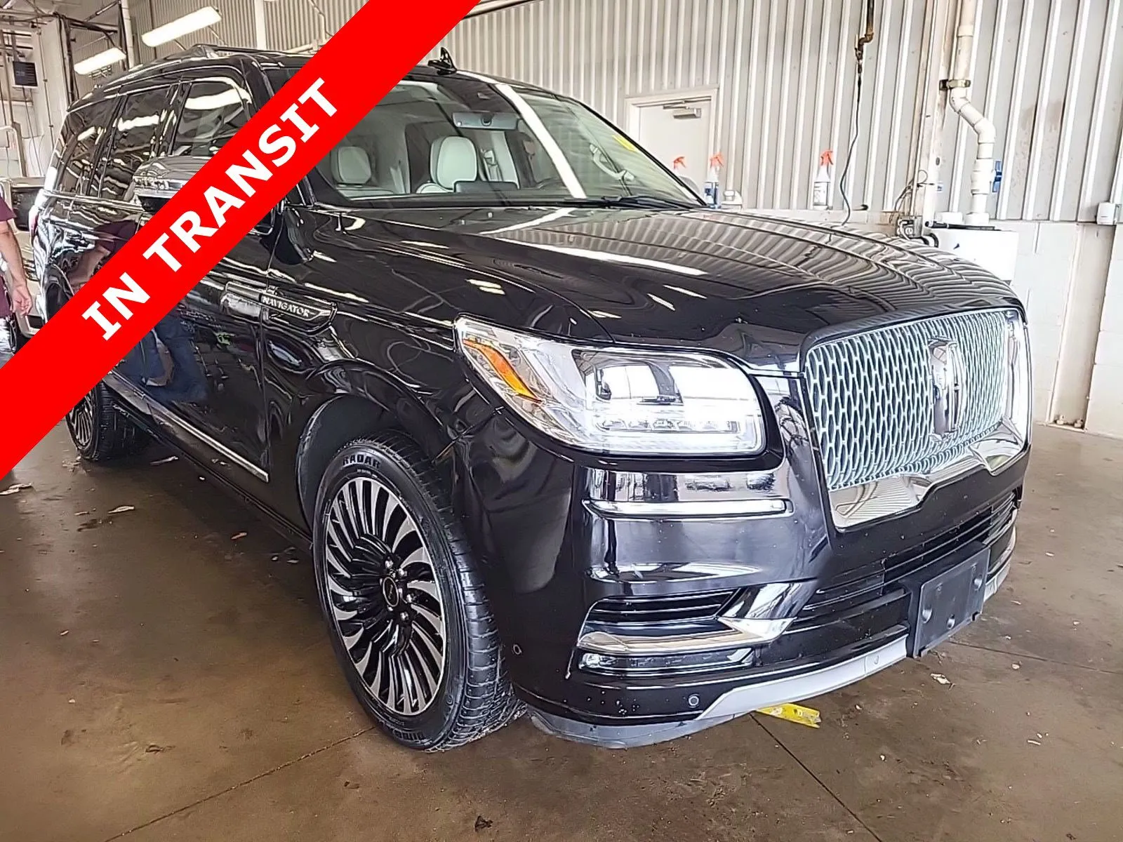 Lincoln Navigator photo 3