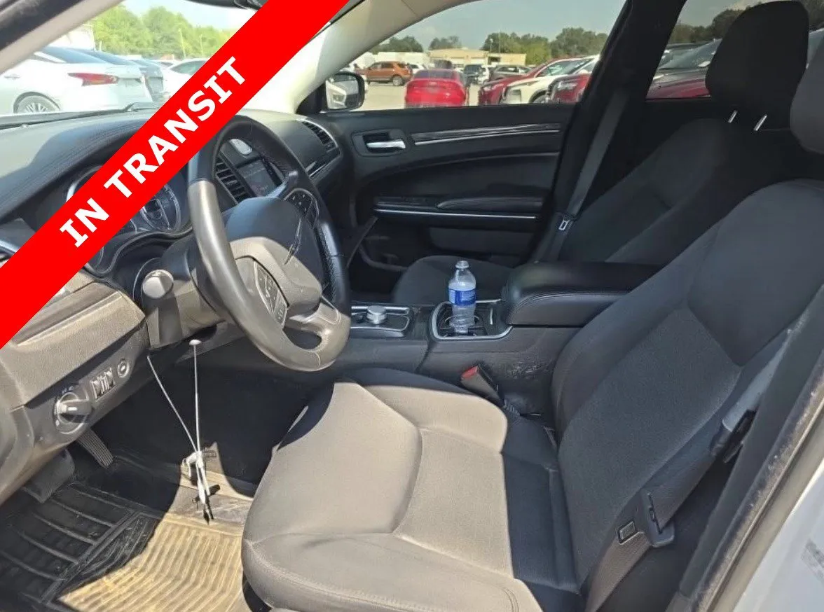 Chrysler 300 photo 6