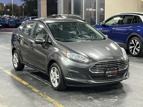 Photos of 2018 Ford Fiesta SE for sale in Alvin, TX at Auto Boutique Texas