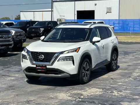 Photos of 2022 Nissan Rogue SV for sale in Alvin, TX at Auto Boutique Texas
