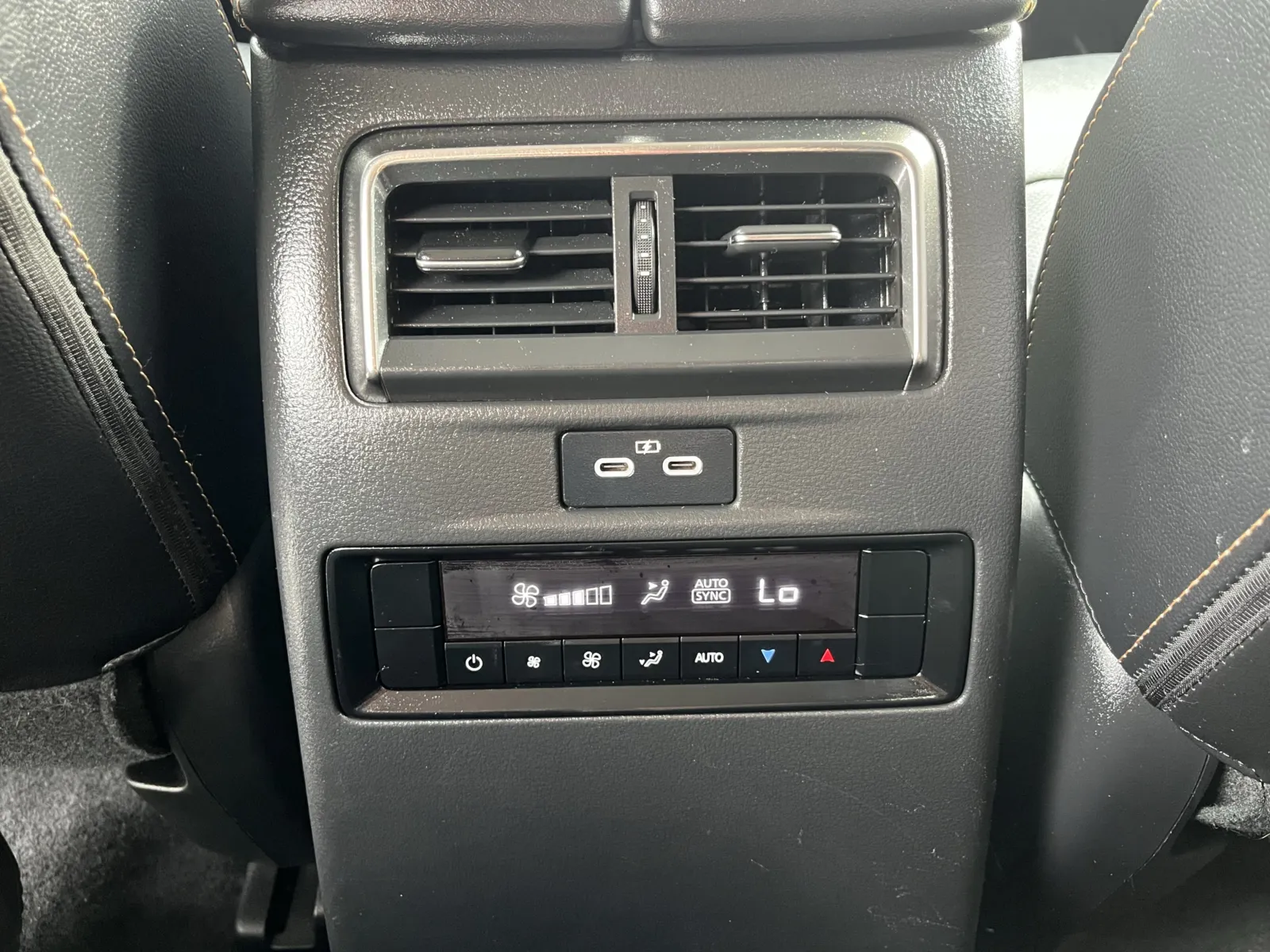 Mazda CX-90 photo 28