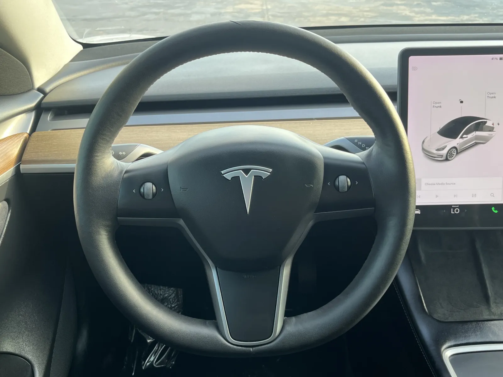 Tesla Model 3 photo 19