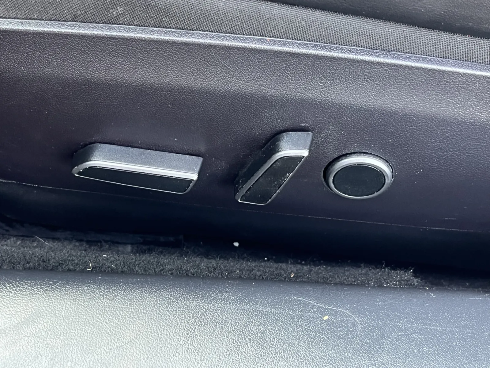 Tesla Model 3 photo 26