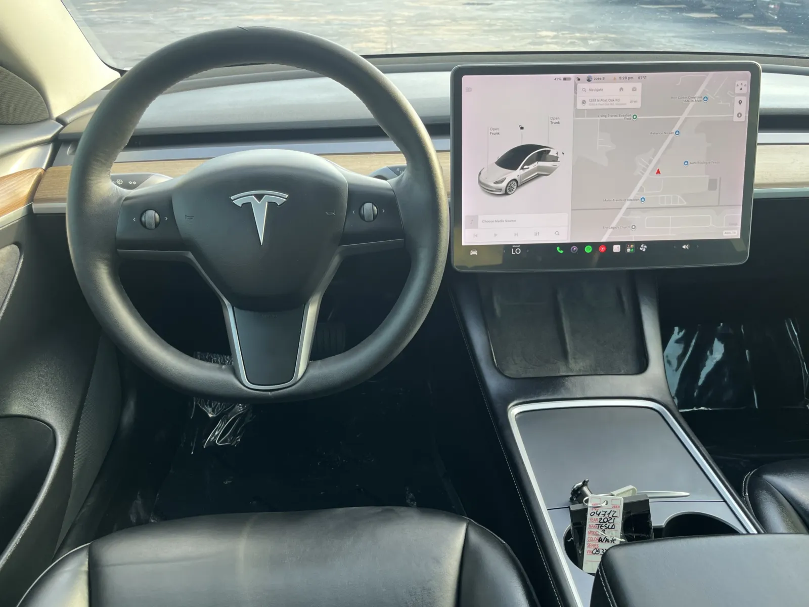 Tesla Model 3 photo 18