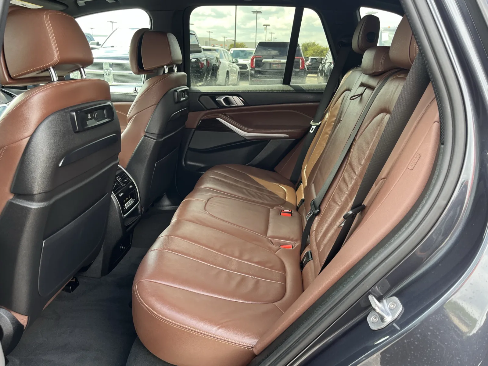 BMW X5 photo 32