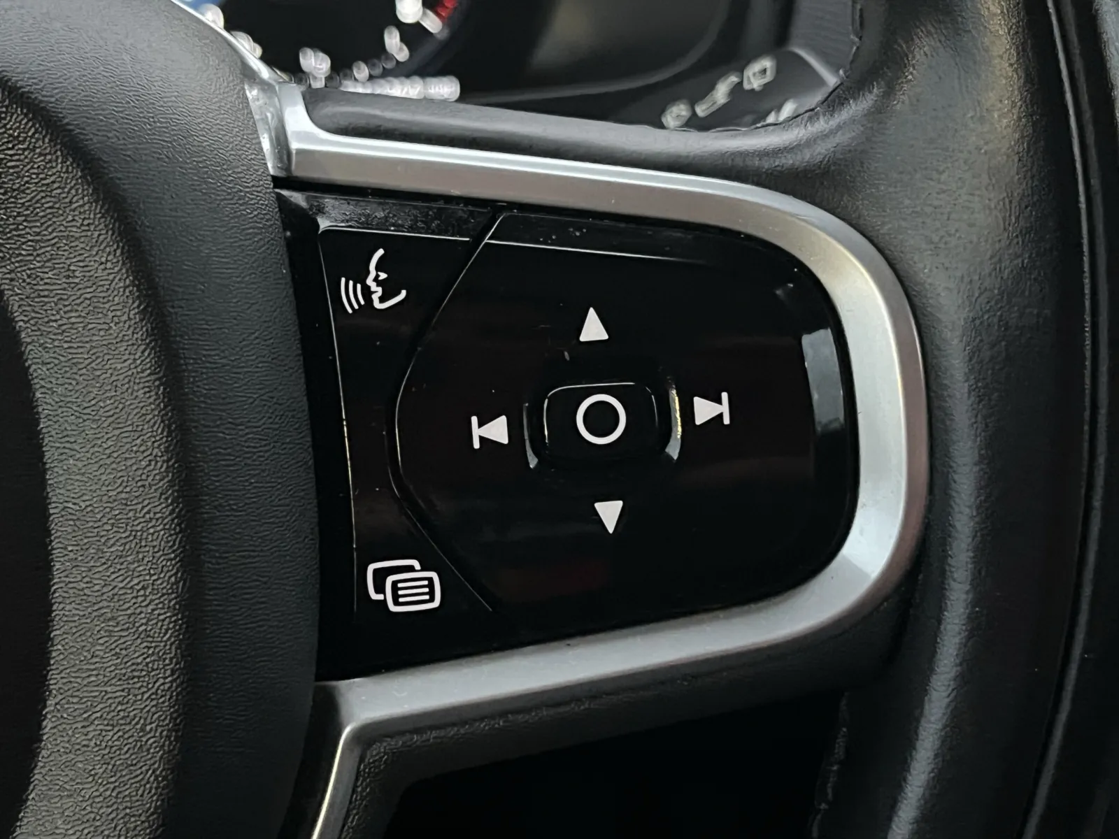 Volvo XC90 photo 21