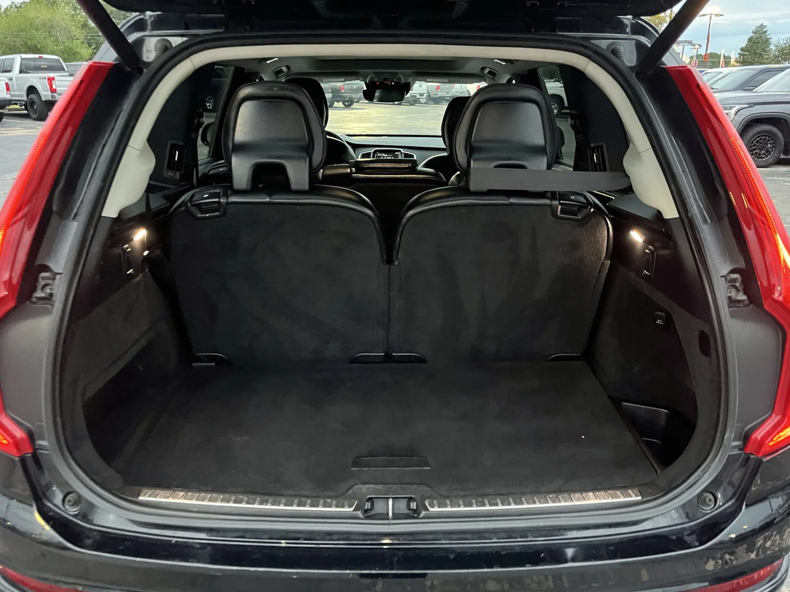 Volvo XC90 photo 13