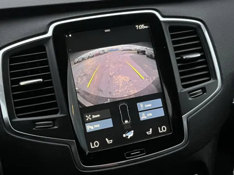 More photos of 2022 Volvo XC90 Momentum at Auto Boutique Texas, TX