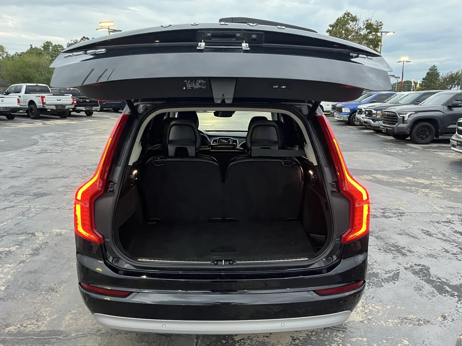 Volvo XC90 photo 12