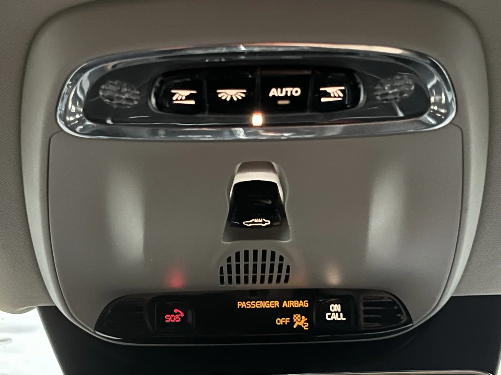 Volvo XC90 photo 24