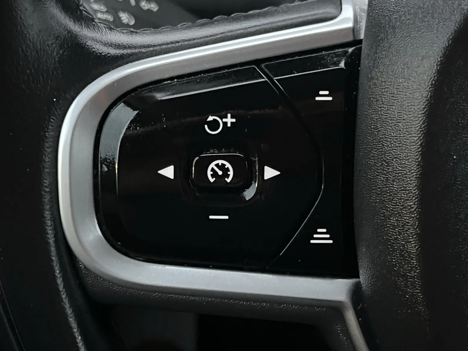 Volvo XC90 photo 20