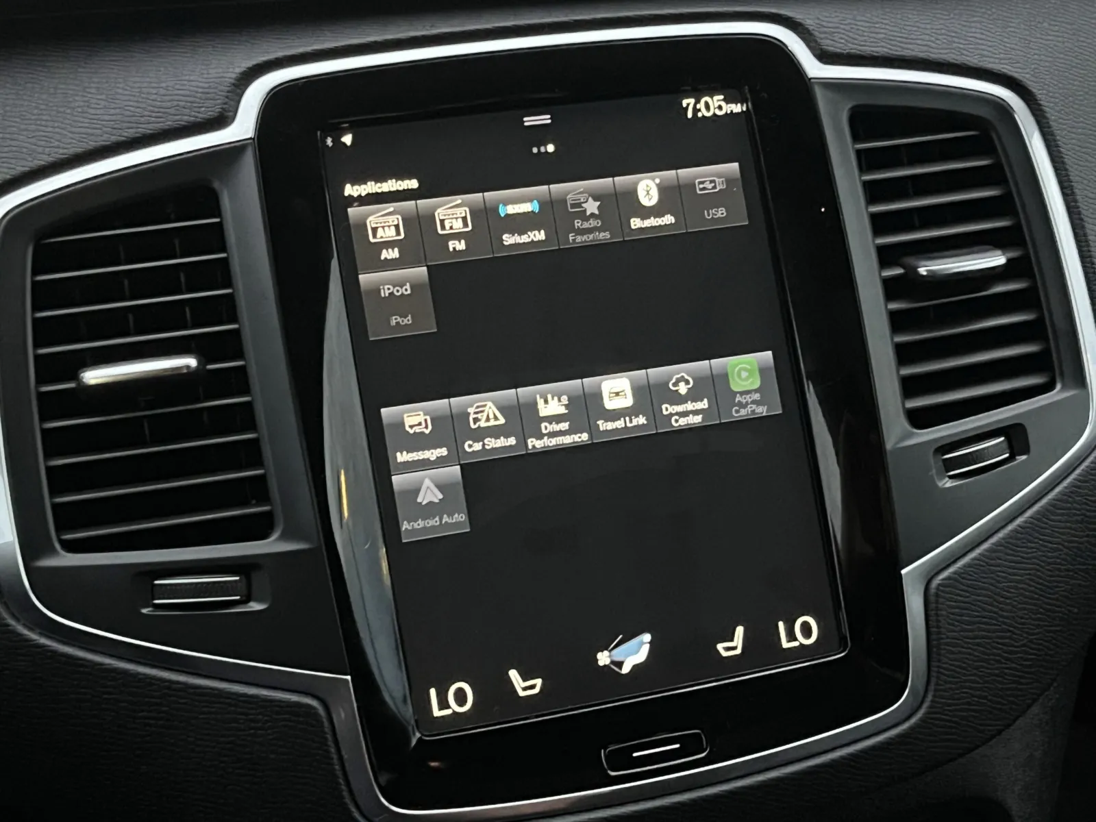 Volvo XC90 photo 6